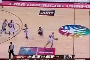 可惜沒(méi)扣進(jìn)??！基德給詹姆斯傳的這記空接，實(shí)在太有想象力了！